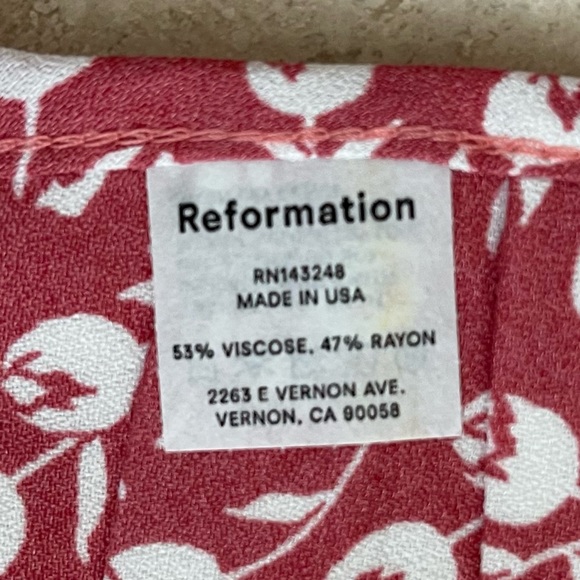 Reformation- Pink White Floral Pleat Tie Mask - Picture 9 of 9